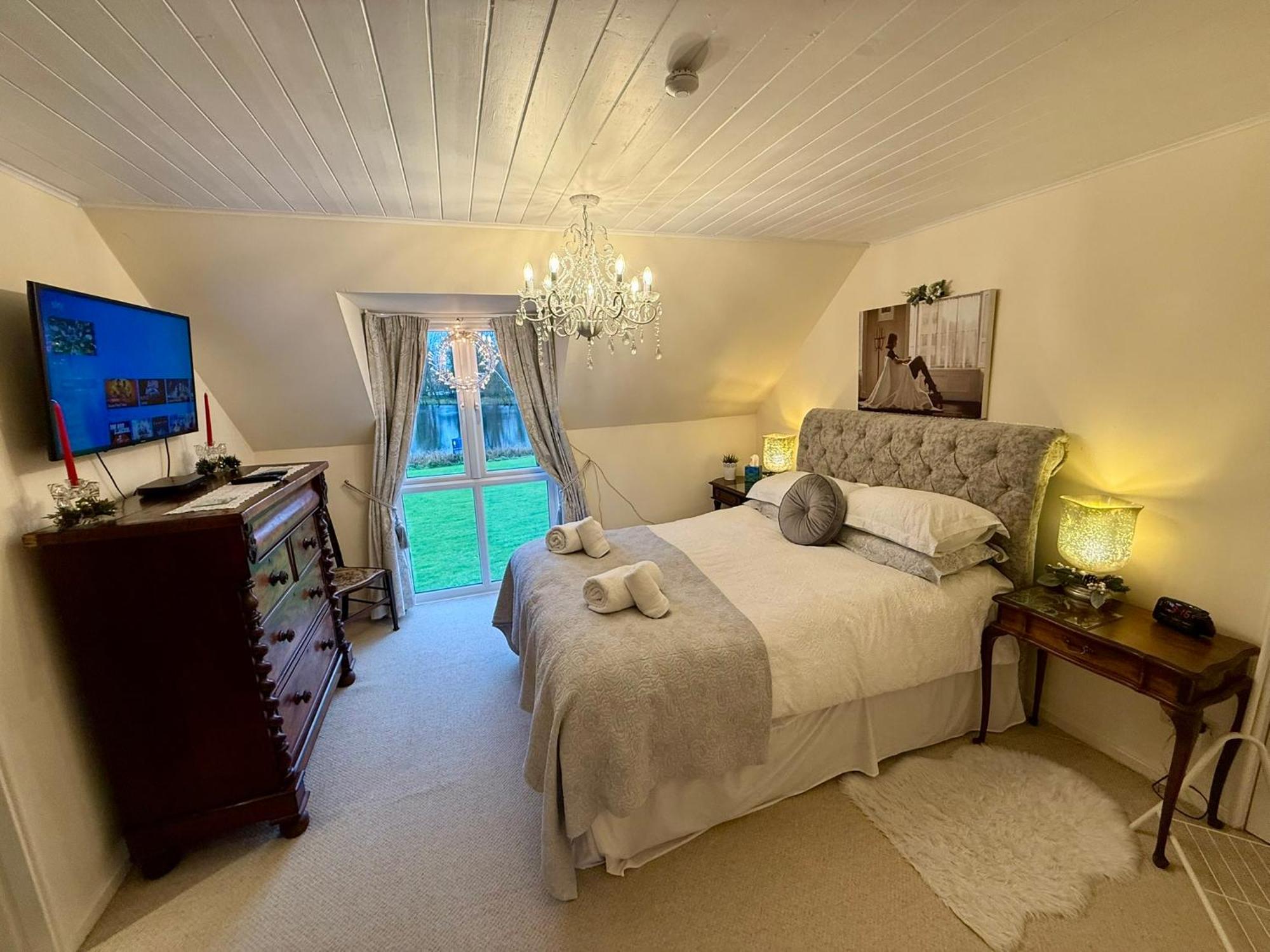 Luxury Kingfisher Lodge, Isis Lake, Within The Cotswold Waterpark Cirencester Exterior foto